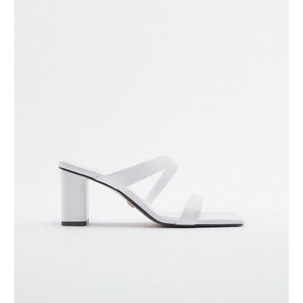 Zara leather strappy sandal size 8
